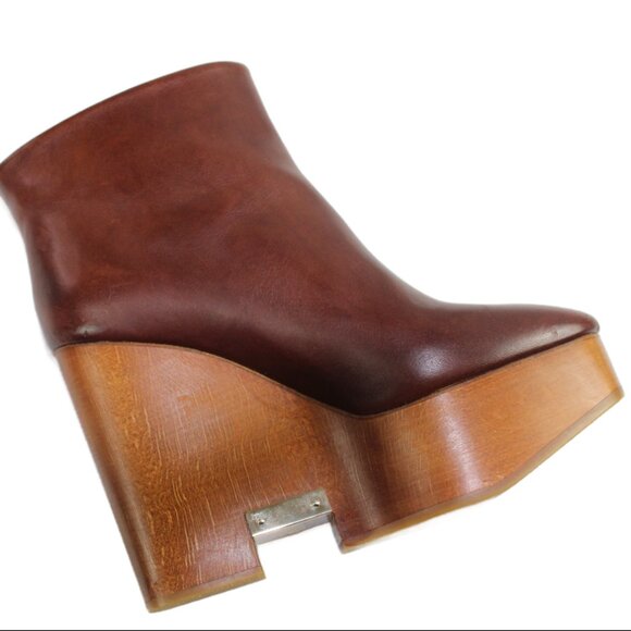 Chloé Wooden Wedge Boot Gold Name Plate Accent, Size 37 (US 7) - Picture 3 of 10